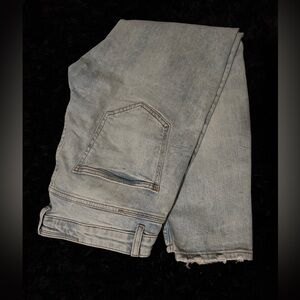 Zara Men's Relaxed Fit Jeans in Light Blue